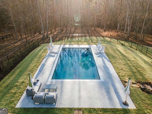 4th image of 2220 Elder Mill Rd