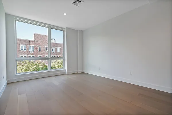 Rented by Daniel Gale Sotheby's International Realty | media 7
