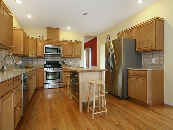 429_new_rochelle_road_MLS_HID931213_ROOMkitchen