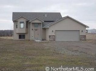 11399 83rd St, Princeton, MN 55371