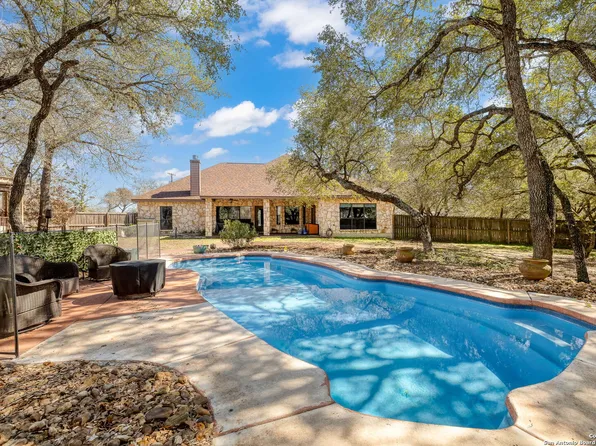 229 Legacy Trail Dr, La Vernia, TX 78121