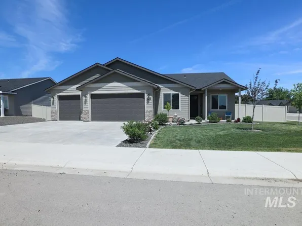 425 October Sky St, New Plymouth, ID 83655