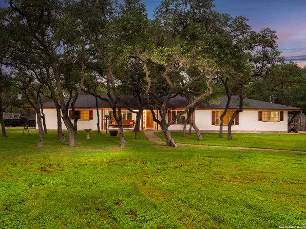 245 MECCA DR, Hollywood Park, TX 78232