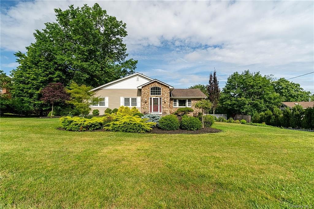 618 Russet Road, Valley Cottage, NY 10989 MLS H6256995 Zillow