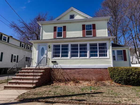 2 Sheldon Rd, Peabody, MA 01960