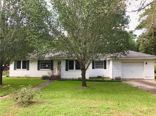 302 Alpine St, Chickasaw, AL 36611