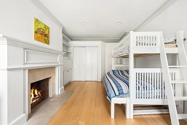 Rented by Coleman Real Estate Group | media 19