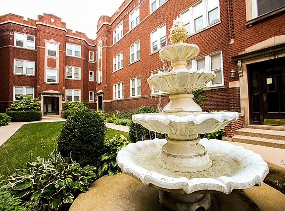 3rd image of 1342 W Estes Ave APT 3S