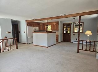 (Undisclosed Address), Dracut, MA 01826