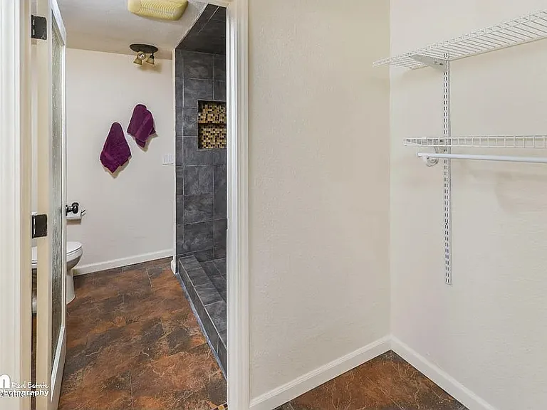 512 Cherry St — Photo 10