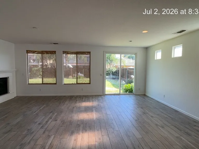 3142 W Sweet Ave — Photo 9