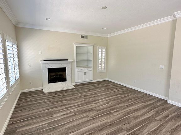 3rd image of 2155 Island Shore Way