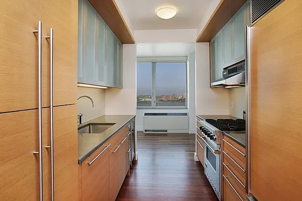 Rented by Corcoran | media 2