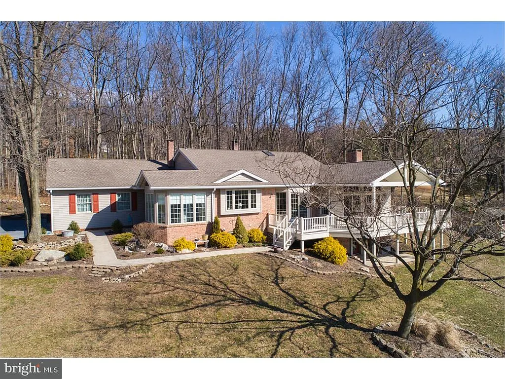 19 Essig Dr photo 1