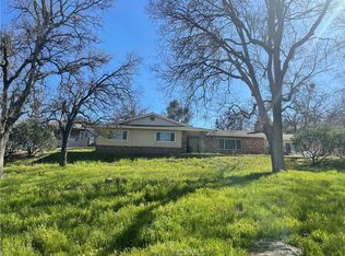 29450 Stallion Springs Dr, Tehachapi, CA 93561