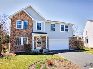 13153 W Scott Ct, Beach Park, IL 60083