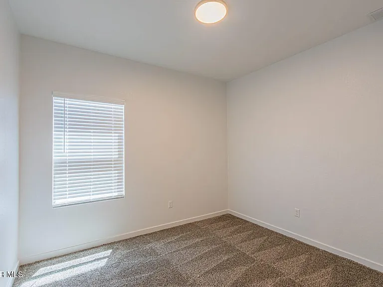 15168 Composition Ave — Photo 17