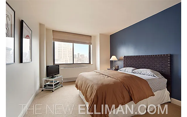 Rented by Douglas Elliman | media 34