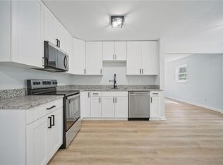 2052 Atwater Cir, Norfolk, VA 23509