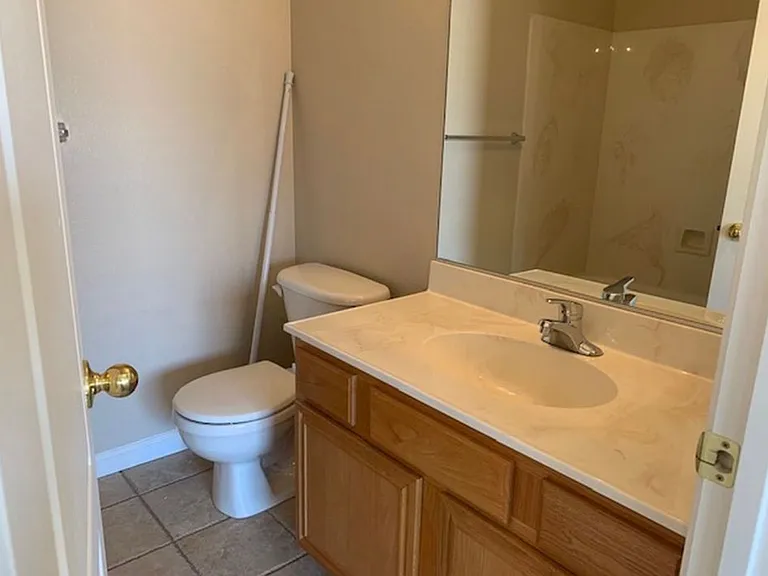 10180 Hampton Park Dr — Photo 2