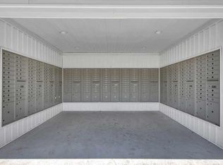 1240 Nantucket Dr #2B-1BA-820SQFT, Aurora, IL 60506