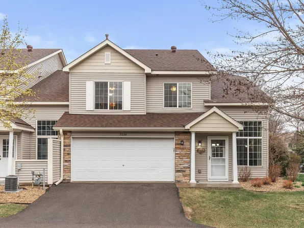 5220 207th St N, Forest Lake, MN 55025