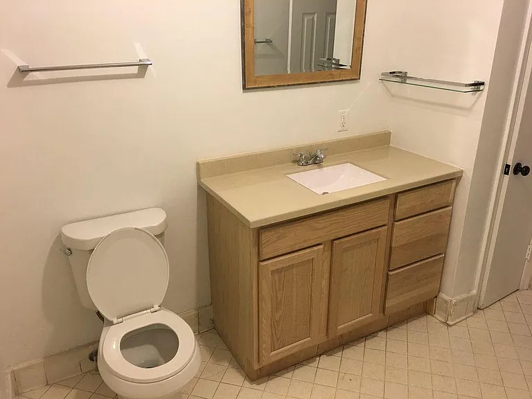 104 Cranford Dr — Photo 11