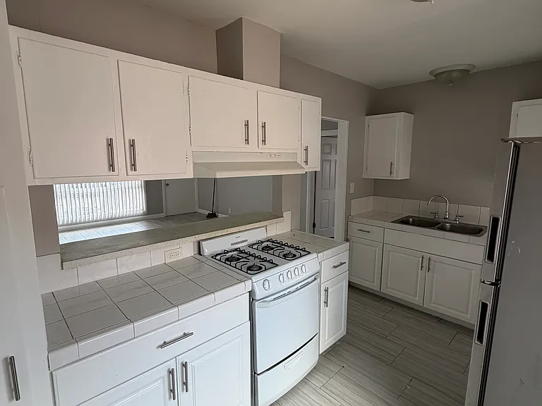 829 S Taylor Ave #9 — Photo 2