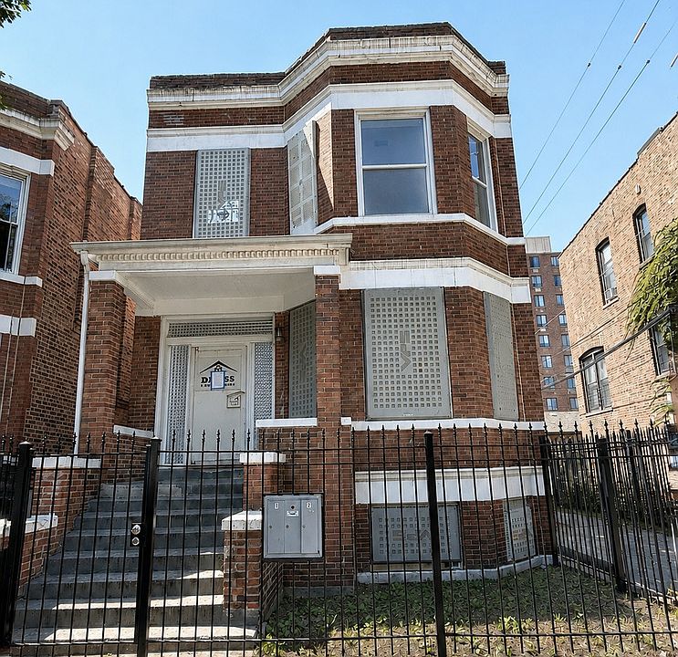 1st image of 6018 S Eberhart Ave