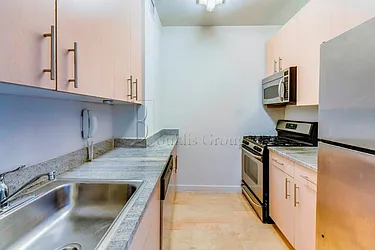 Rented by Bouklis Group