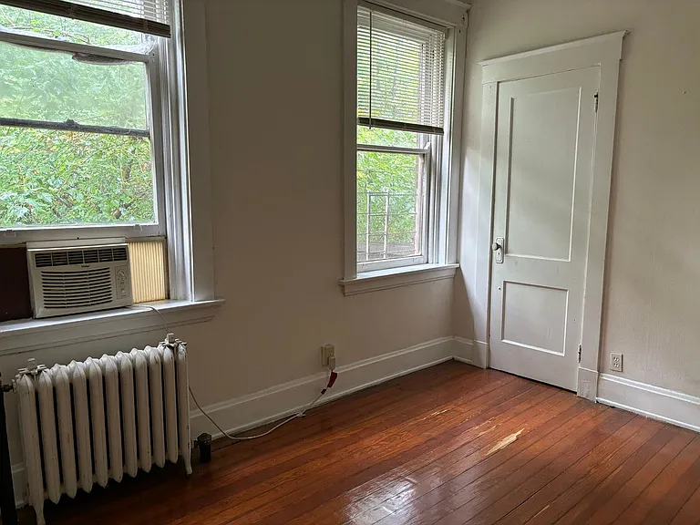 621 Clemmer - Close to University Quite Dead-End Street — Photo 8