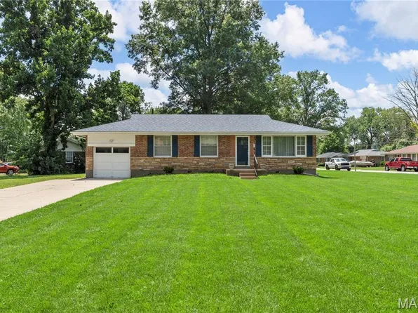 9639 Cutler Dr, Saint Louis, MO 63137