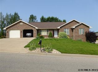 2539 Amber Ridge Dr, Asbury, IA 52002