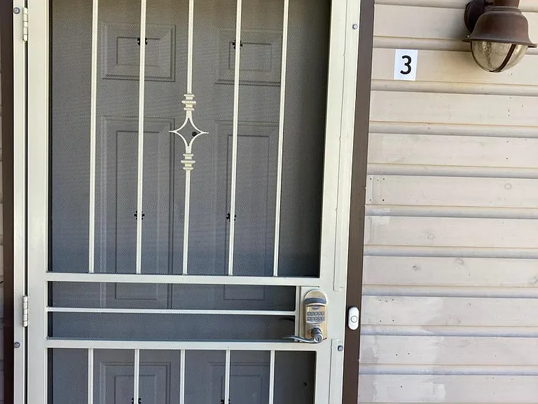 544 Sudderth Dr #MAIN — Photo 1