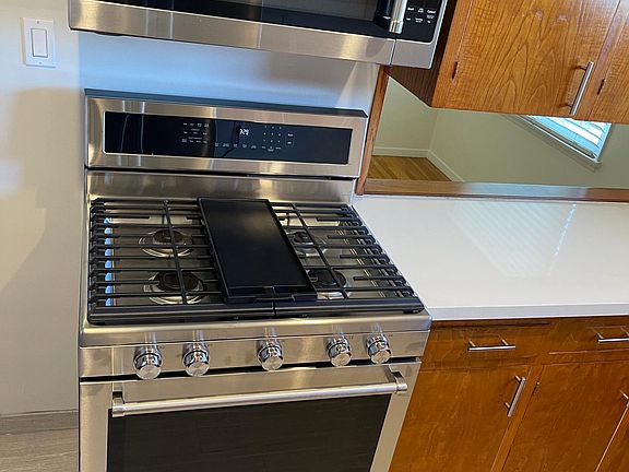 4th image of 522 San Vicente Blvd #C