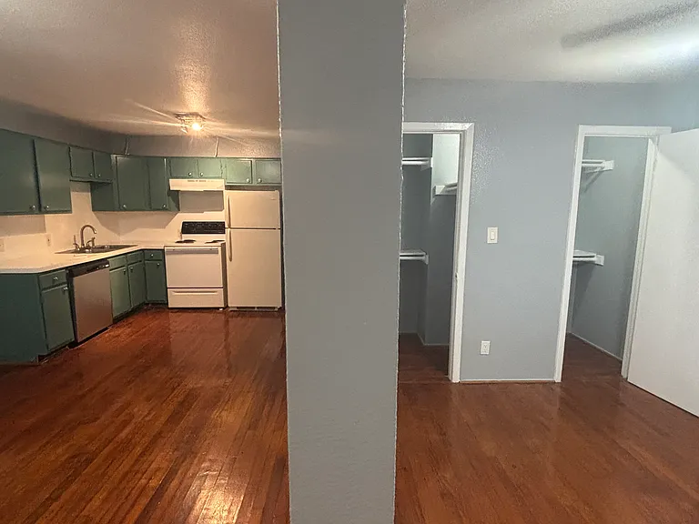 1606 Welch St #5 — Photo 5