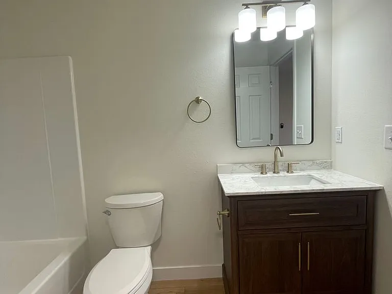 1009 N 24th St #1011 — Photo 19