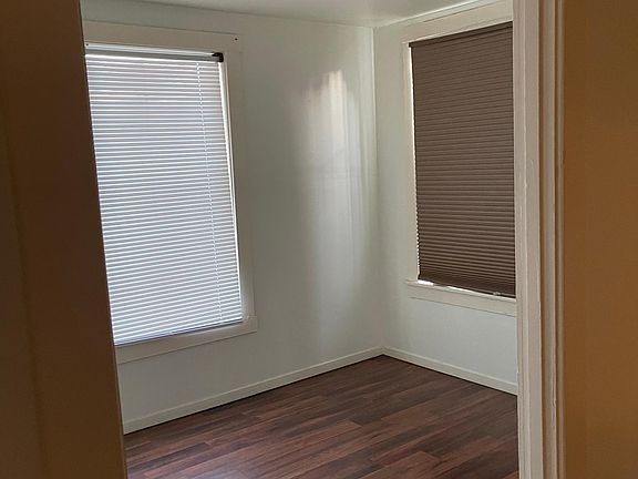 Alcove/seating area off of Master bedroom
