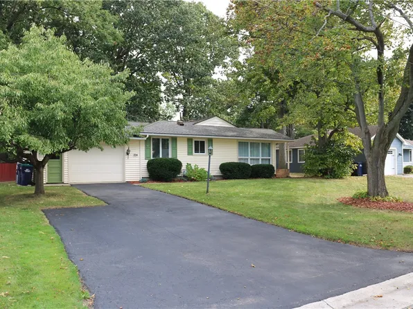 224 Dellwood Rd, Rochester, NY 14616