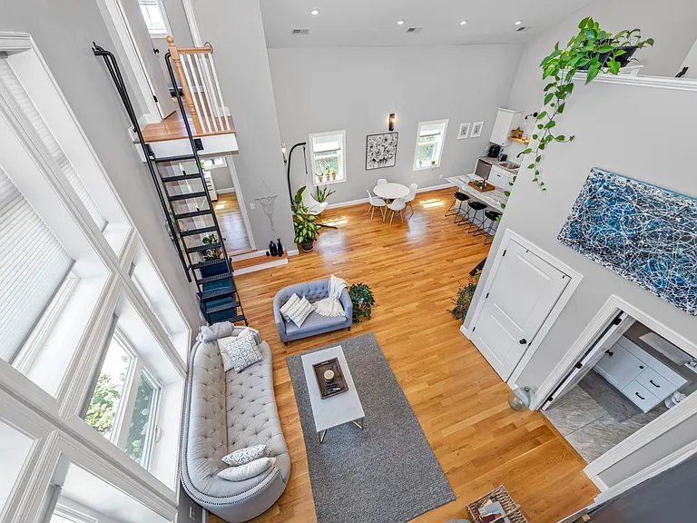 60 Hermon St #3 — Photo 9