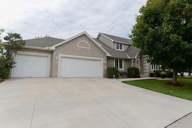 Front of House_12062015