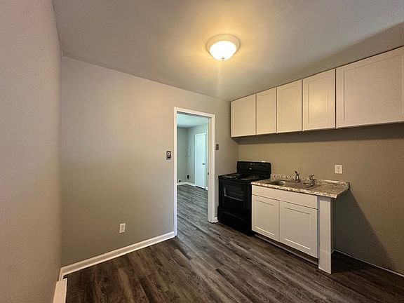 3rd image of 203 Woodnell St APT D
