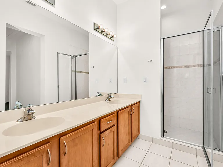 650 Pacific Grove Dr #5 — Photo 20