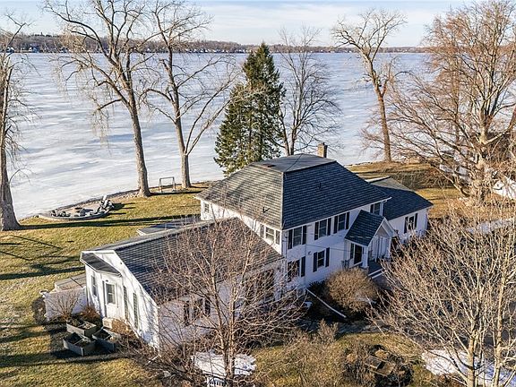 2nd image of 4368 E Lake Rd