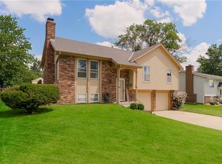 1420 W Spruce St, Olathe, KS 66061