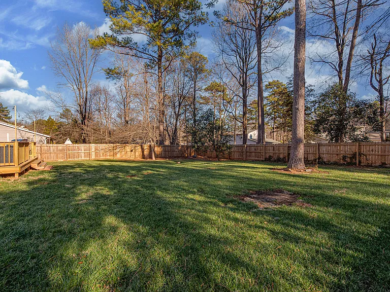 616 Sweetgum Ln — Photo 38