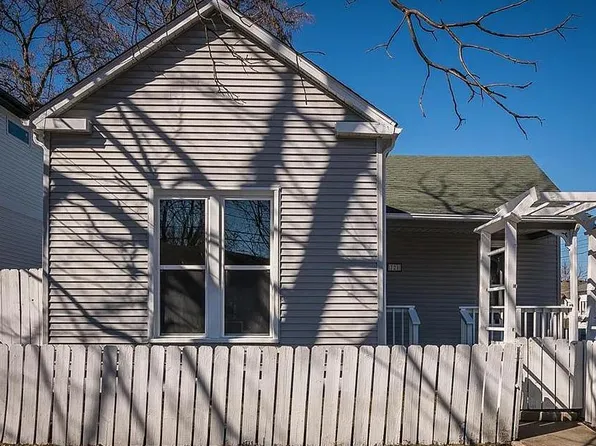 721 E 9th St, Jeffersonville, IN 47130