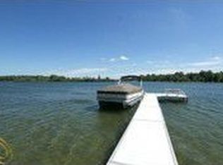 5091 Commerce Rd, Orchard Lake, MI 48324