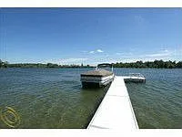 5091 Commerce Rd photo 1