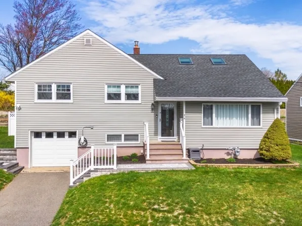 24 Lennon Place, Clifton City, NJ 07013